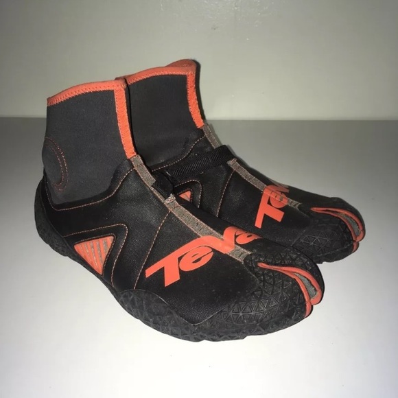 Teva wetsuit boots sz 9.5 - Picture 7 of 7